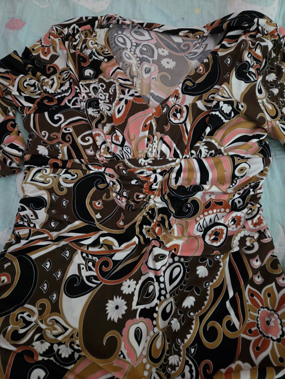 Cocomo Multicolor Paisley V-Neck Long Sleeve Tunic - Picture 4 of 4
